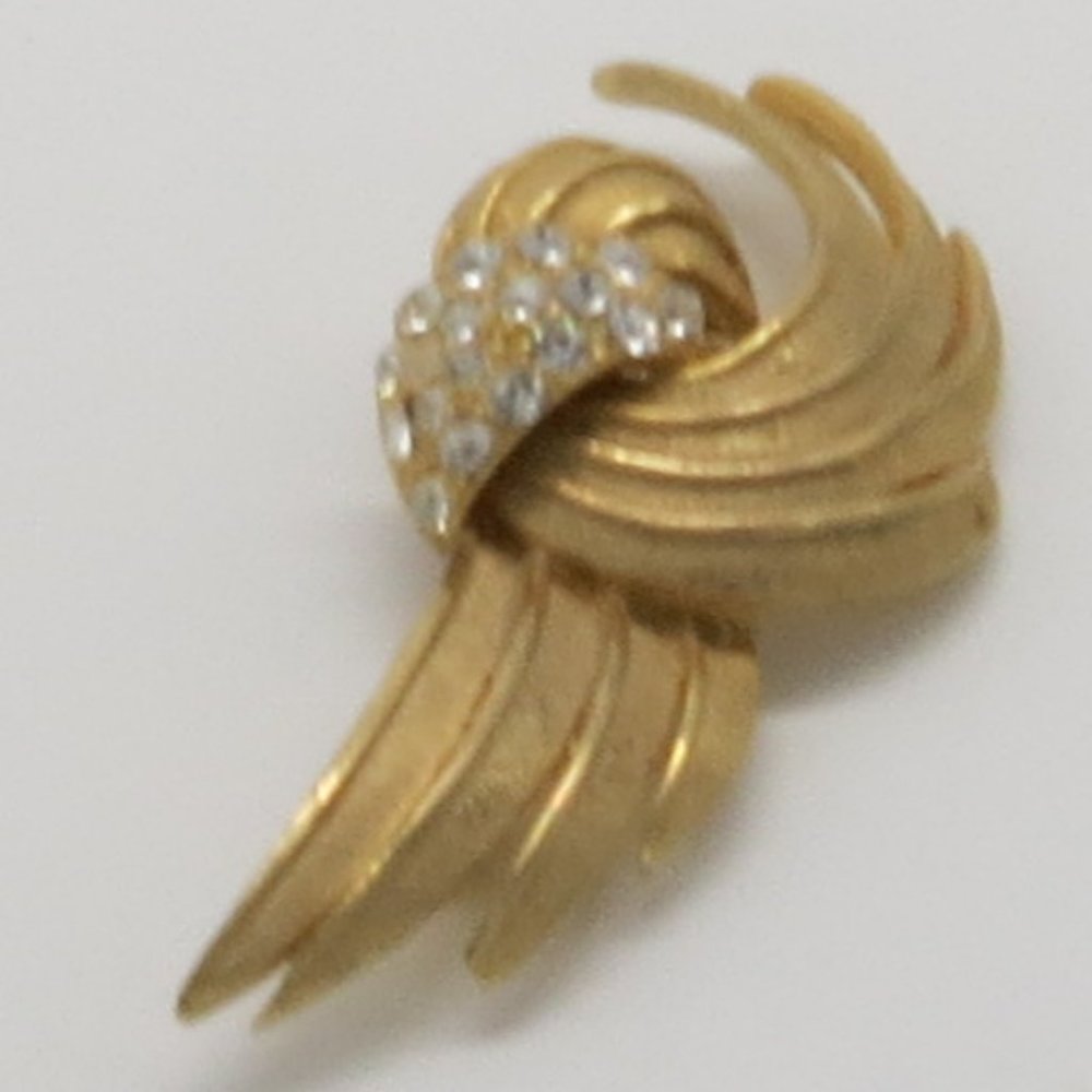 Vintage Gold Tone & Rhinestone Brooch